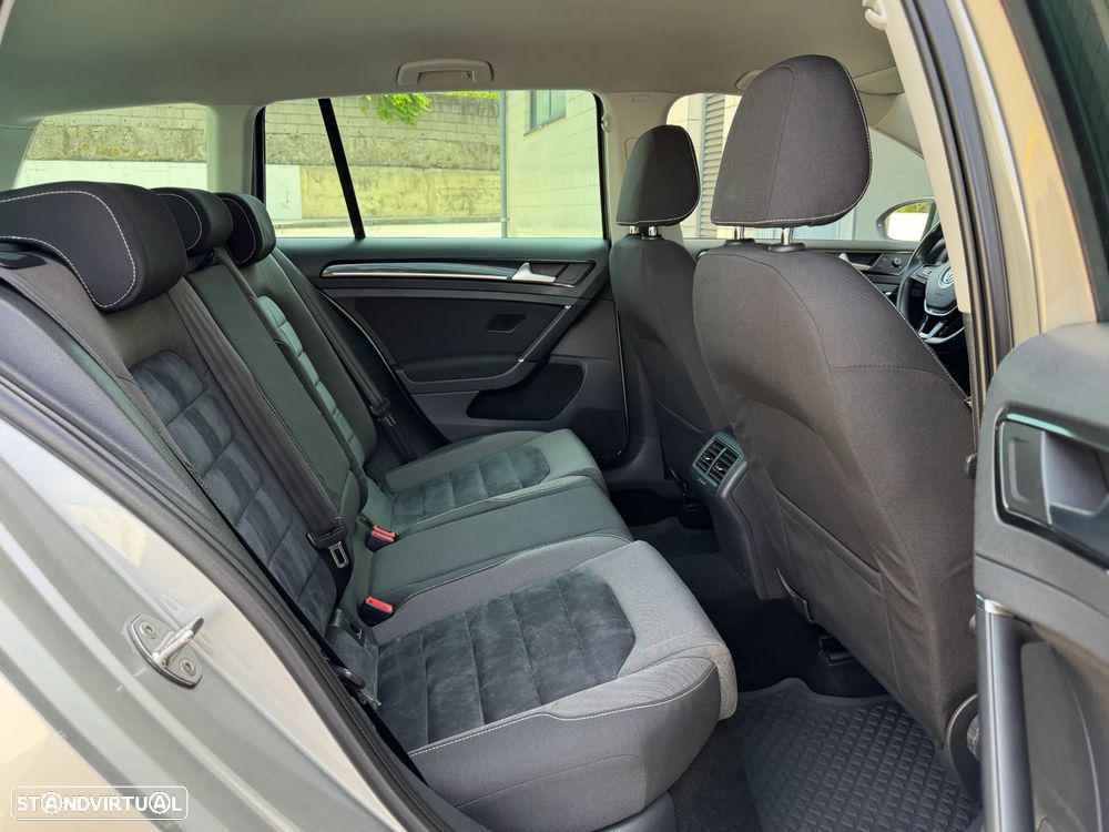 VW Golf Variant 1.6 TDi Highline - 11