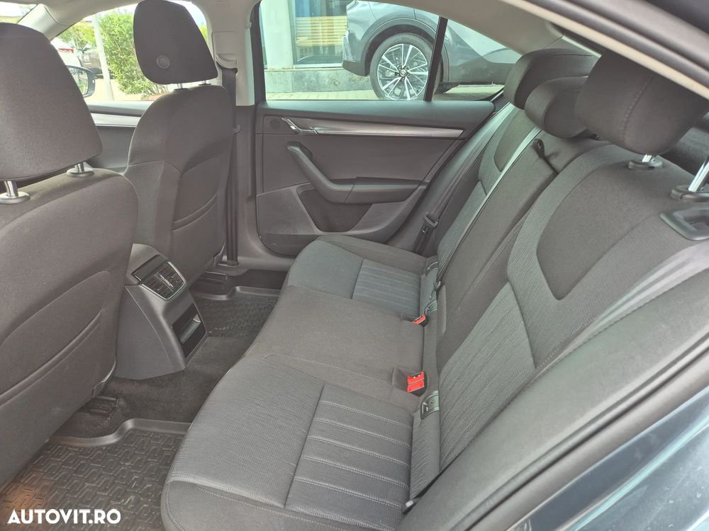 Skoda Octavia - 12
