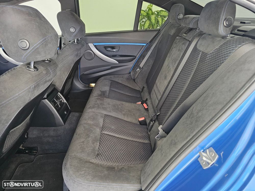 BMW 318 d Pack M - 11