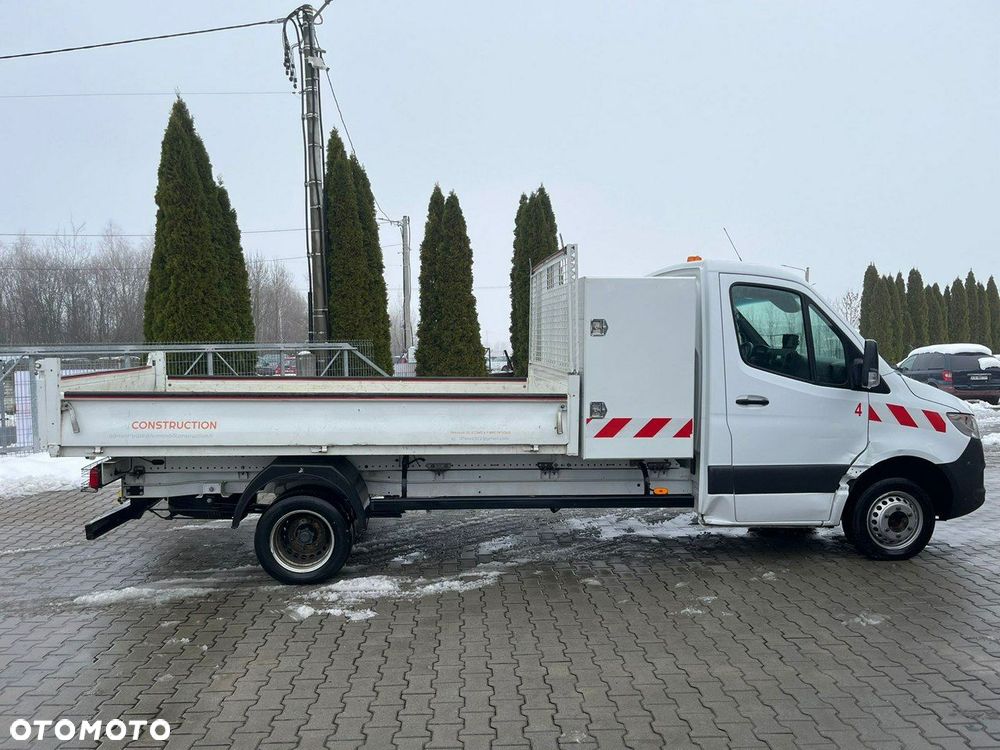 Mercedes-Benz Sprinter - 20