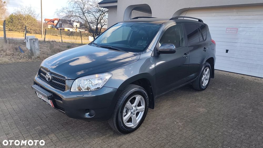 Toyota RAV4 2.0 4x4 Automatik Executive - 1