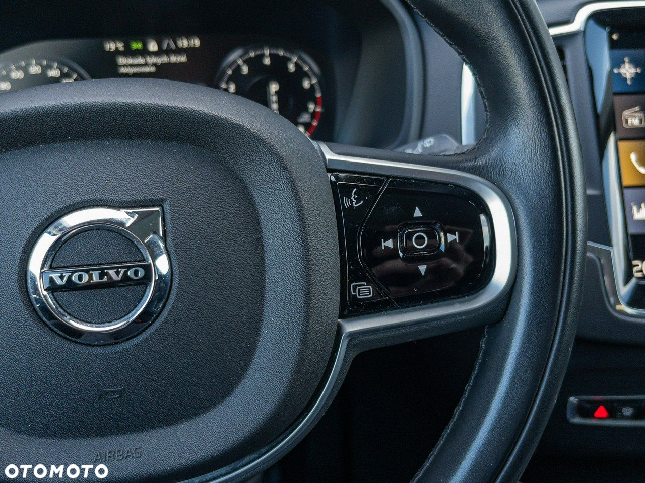Volvo XC 90 - 20