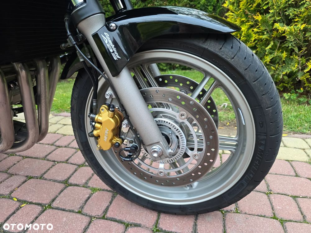 Honda CBF - 19