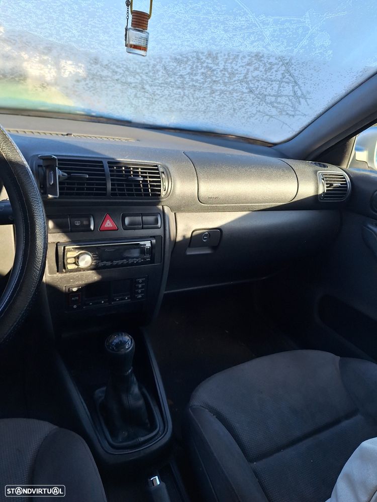 Audi A3 1.9 TDI Attraction - 1