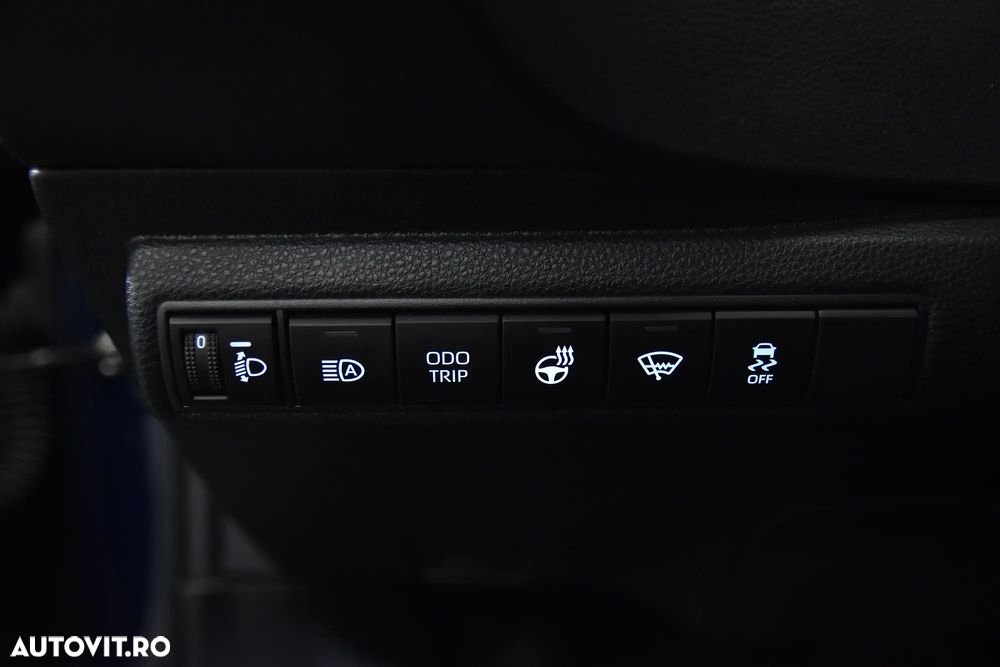 Toyota Corolla - 16