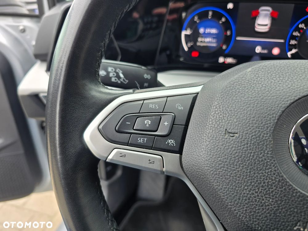 Volkswagen Golf - 27