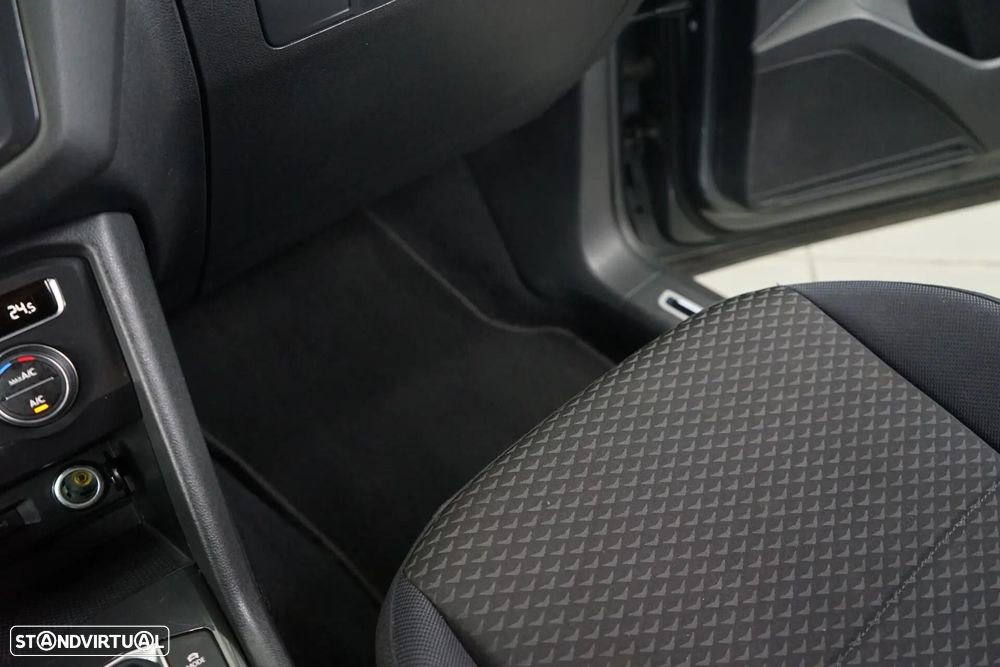 VW Tiguan 1.5 TSI Confortline - 31