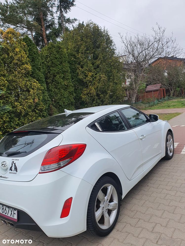 Hyundai Veloster 1.6 GDI Style - 9