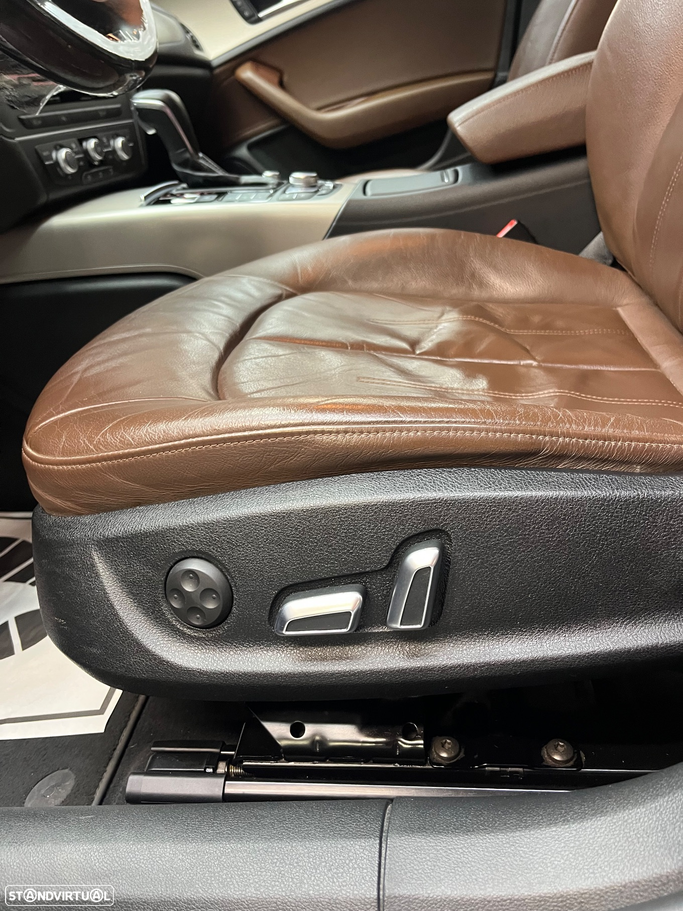 Audi A6 Avant 2.0 TDi Business Line Sport S tronic - 36
