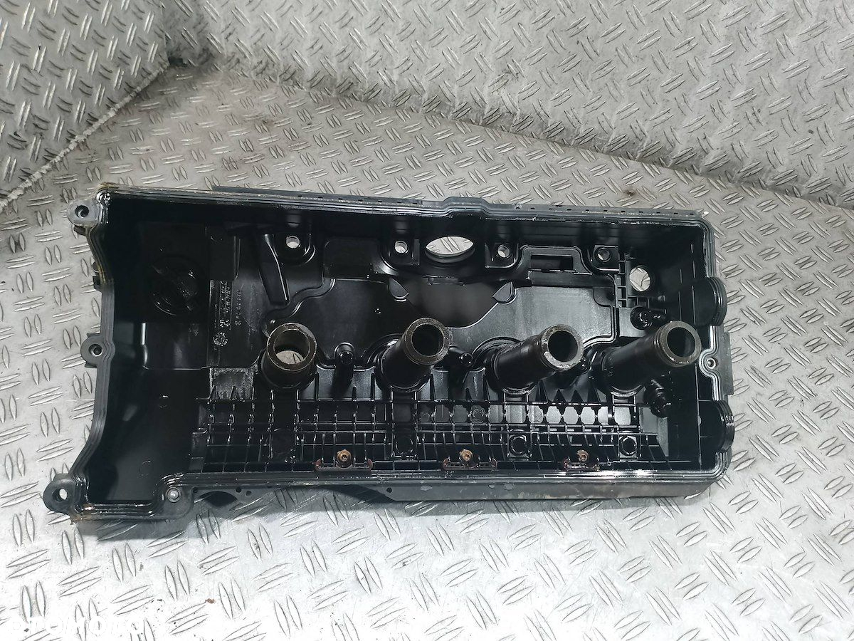 POKRYWA ZAWORÓW BMW E65 F01C310000 3.5 V8 - 5