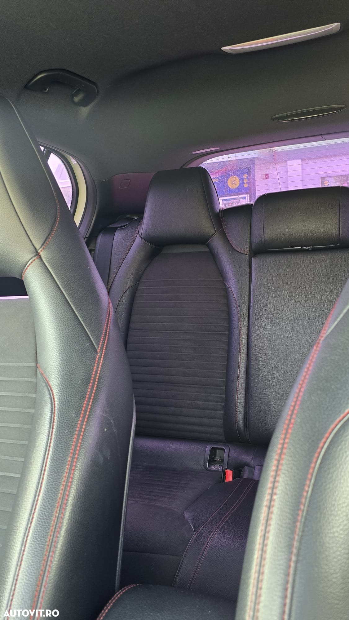 Mercedes-Benz GLA 200 7G-DCT AMG Line - 10