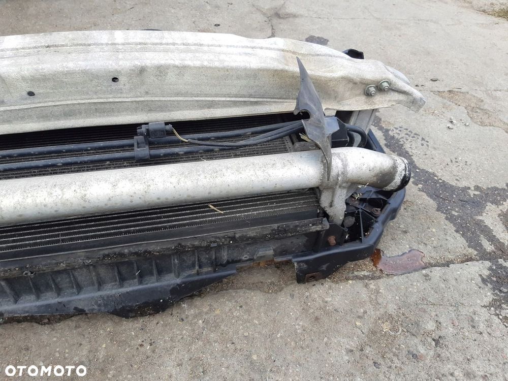 AUDI A6 C6 2.0 TDI PAS PRZEDNI WENTYLATOR CHŁODNICE KOMPLET - 12