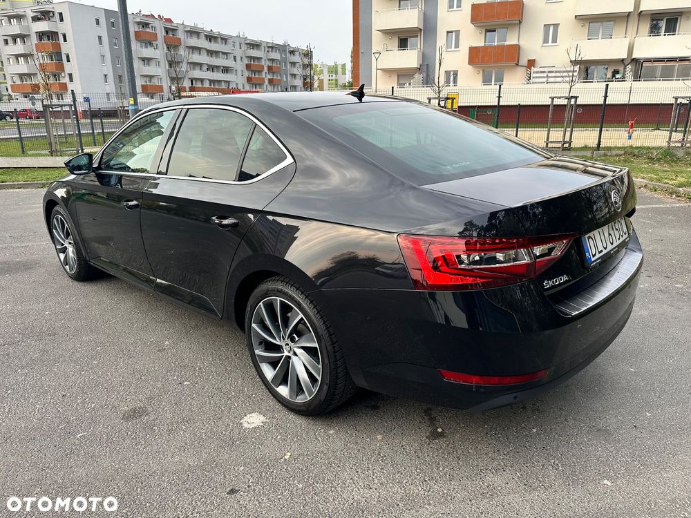 Skoda Superb 2.0 TDI Active DSG - 3