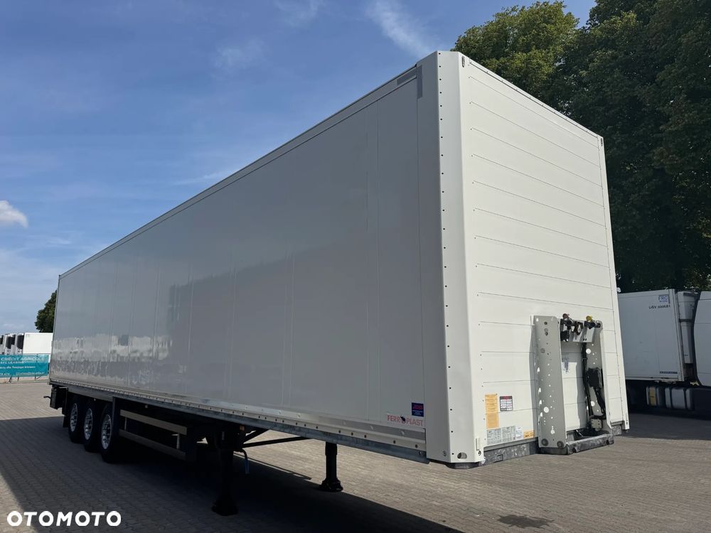 Schmitz Cargobull Izoterma , Doppelstock, oś podnoszona, 184.000 km!! - 5