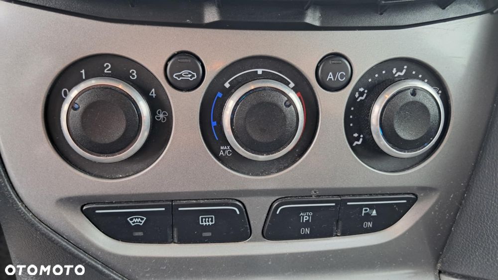 Ford Focus 2.0 TDCi Titanium - 13