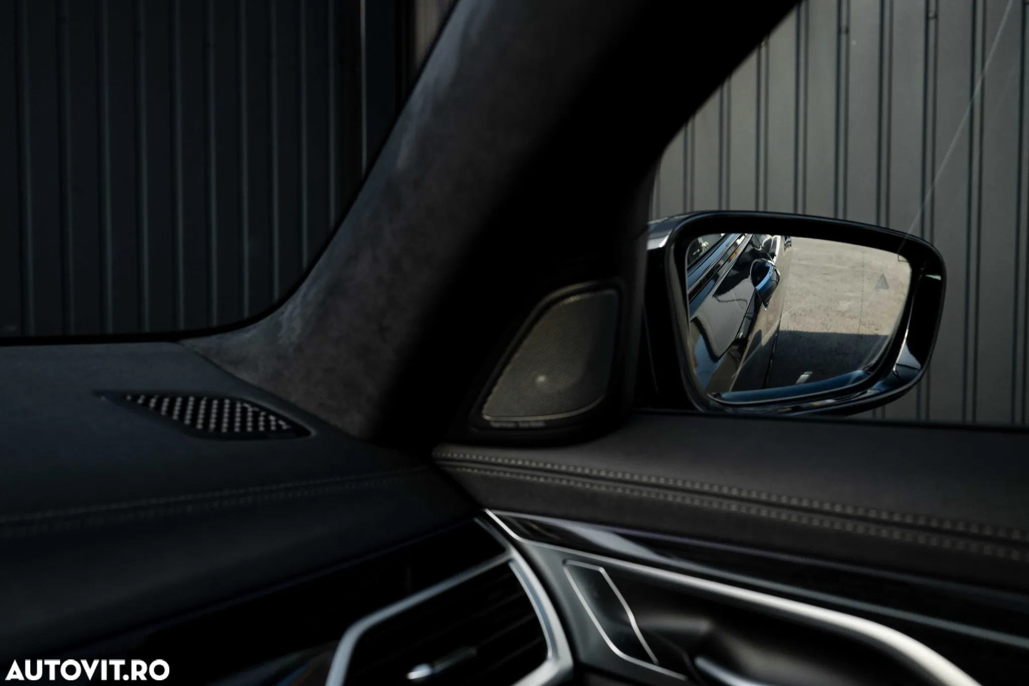 BMW Seria 7 730d - 29