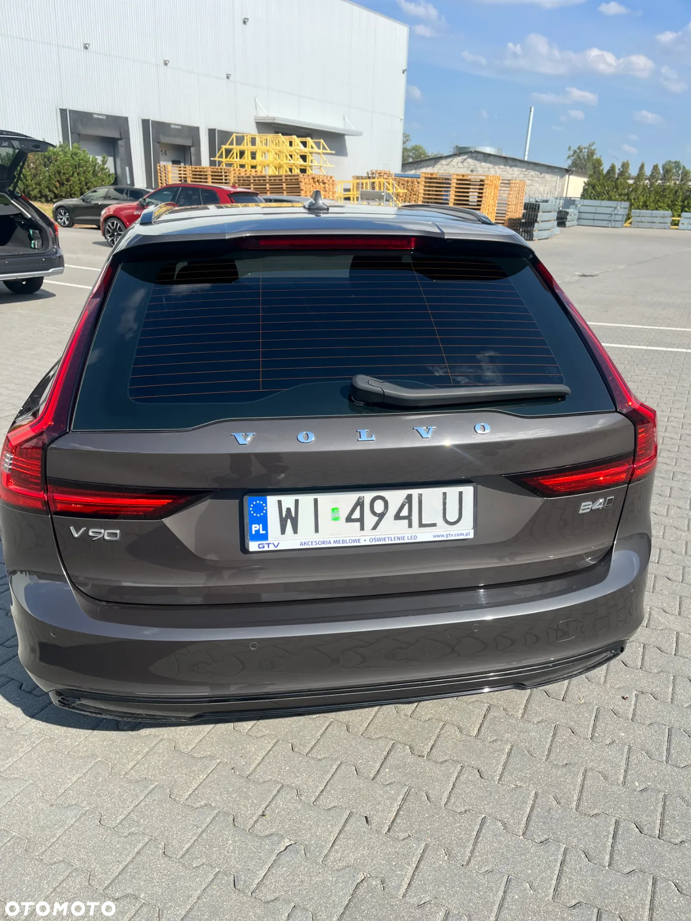 Volvo V90 B4 D AWD Momentum - 4