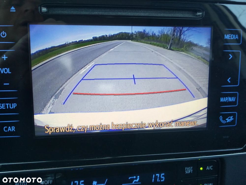 Toyota Corolla 1.6 Comfort - 11