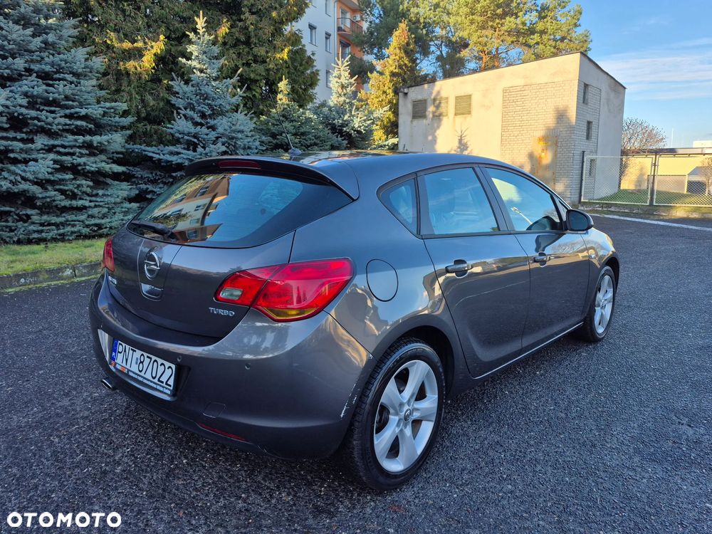 Opel Astra 1.4 Turbo Cosmo - 6