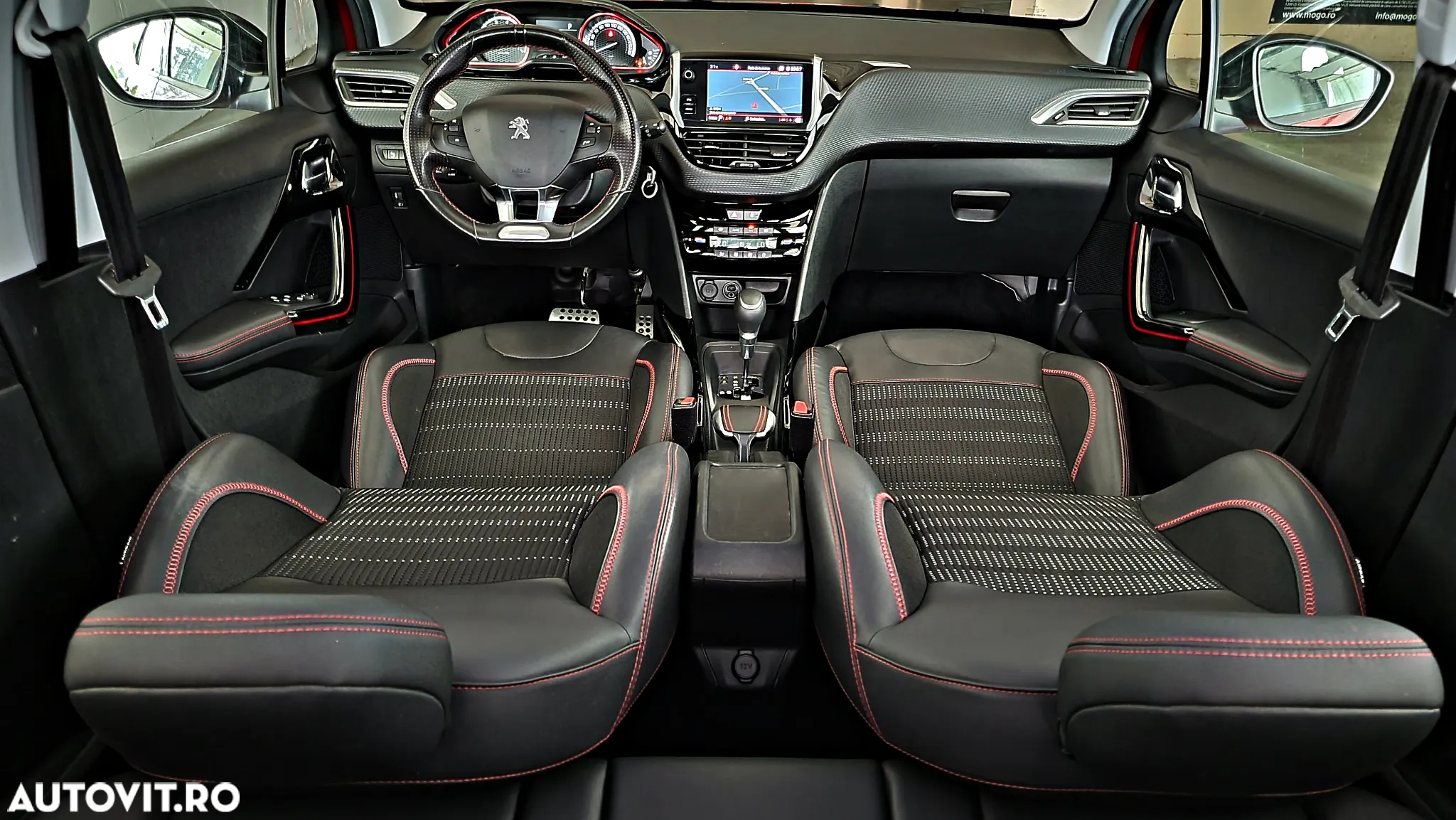 Peugeot 2008 1.2 PureTech Turbo EAT6 S&S GT-Line - 24