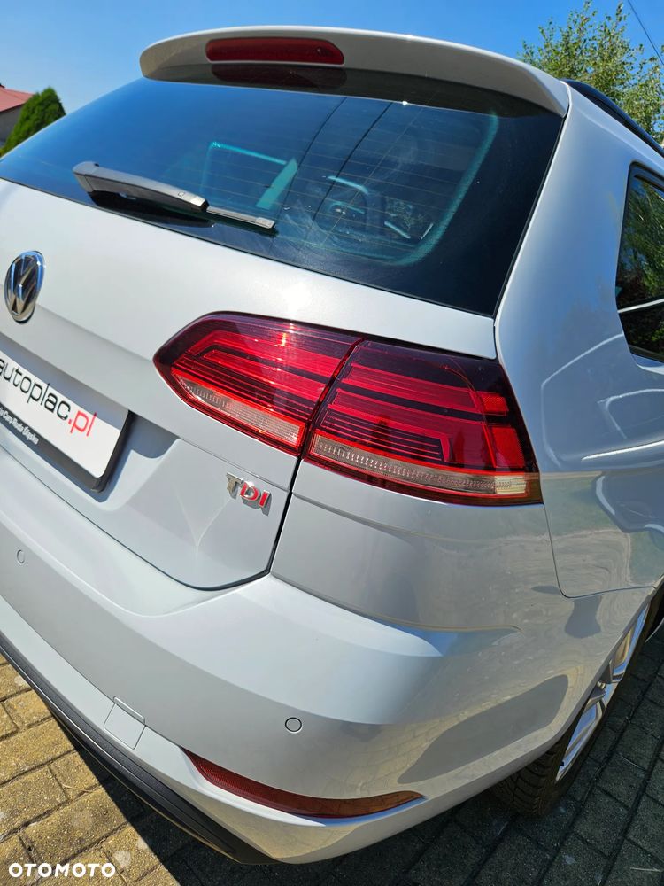 Volkswagen Golf - 36