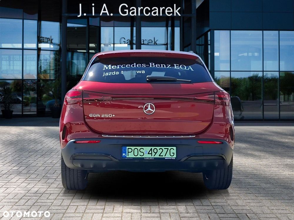 Mercedes-Benz EQA - 5