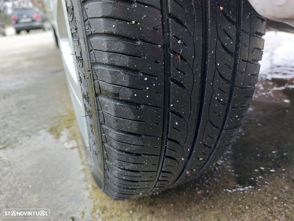 Renault Clio 1.2 RT - 25