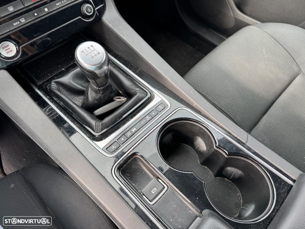 Jaguar F-Pace 2.0 i4D Pure - 22