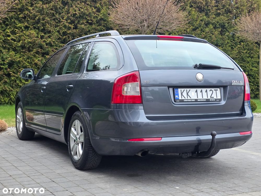 Skoda Octavia 1.6 TDI Ambiente - 16