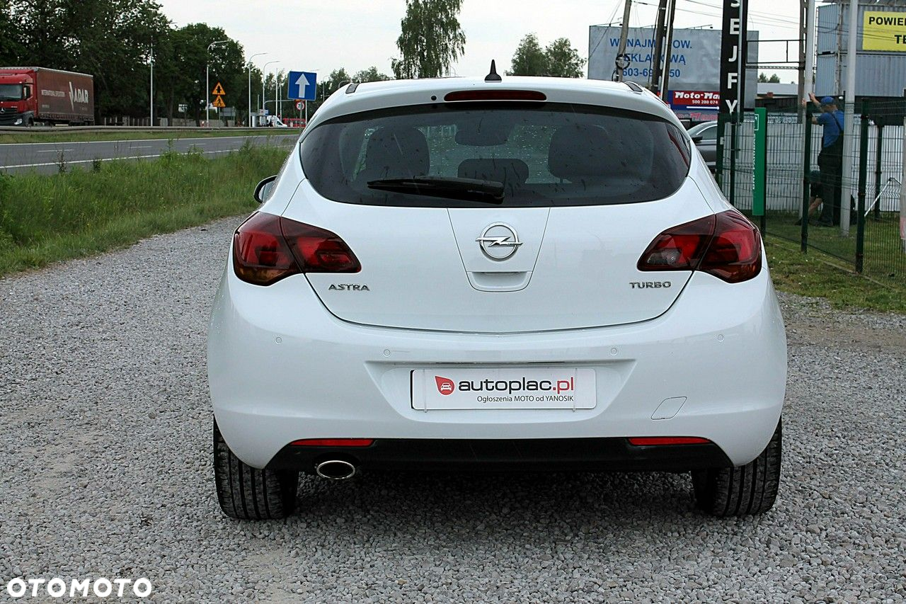 Opel Astra IV 1.4 T Cosmo S&S - 17