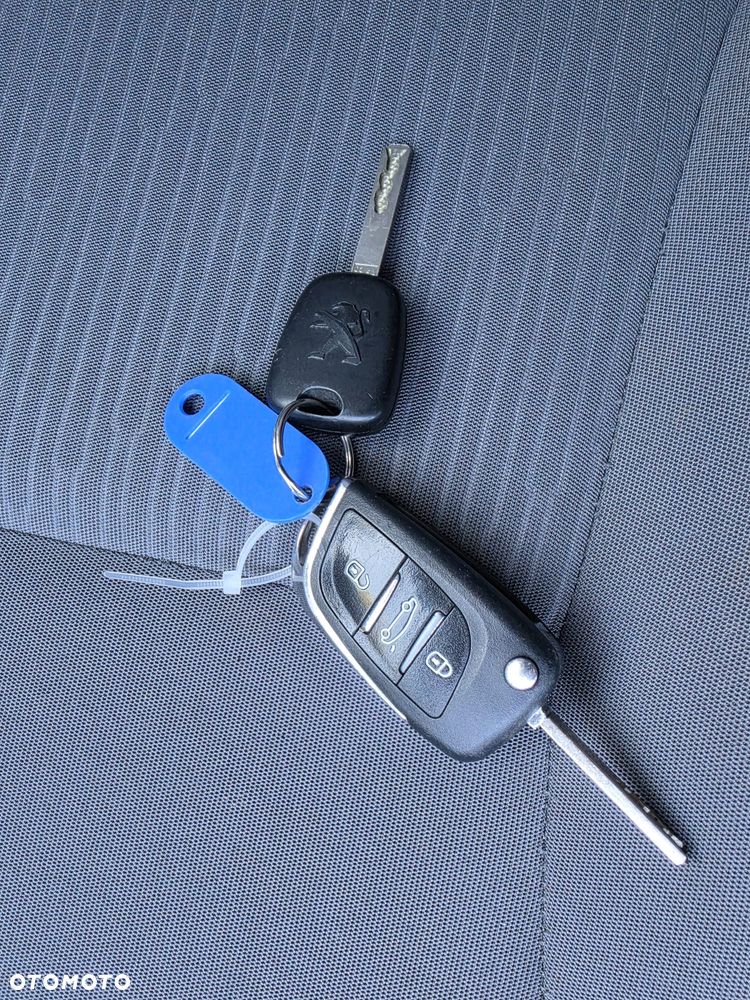 Peugeot PARTNER - 19