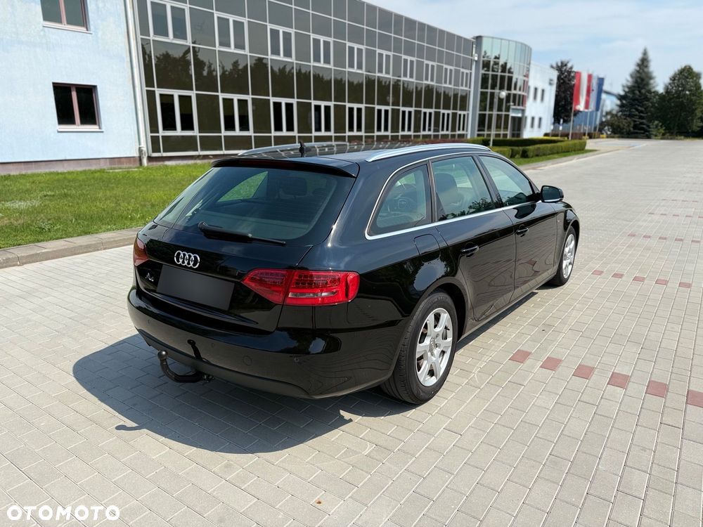 Audi A4 Avant 2.0 TDI DPF multitronic S line Sportpaket - 25