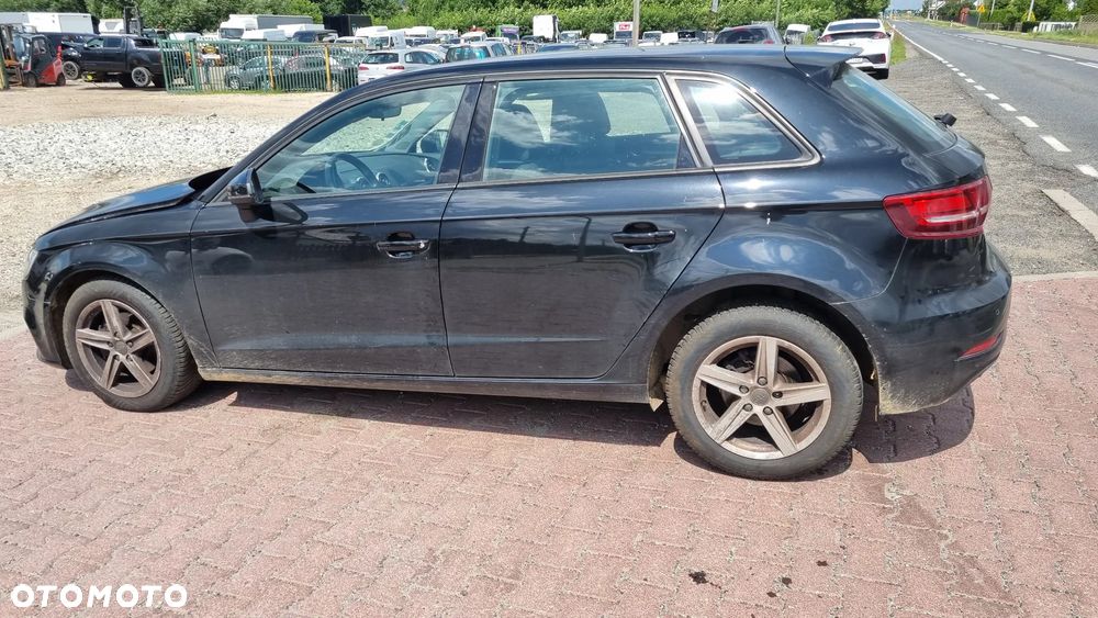 Audi A3 Sportback 1.6 TDI - 23