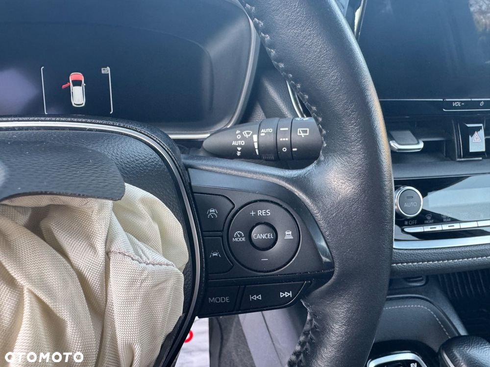 Toyota Corolla 1.8 Hybrid Style - 18