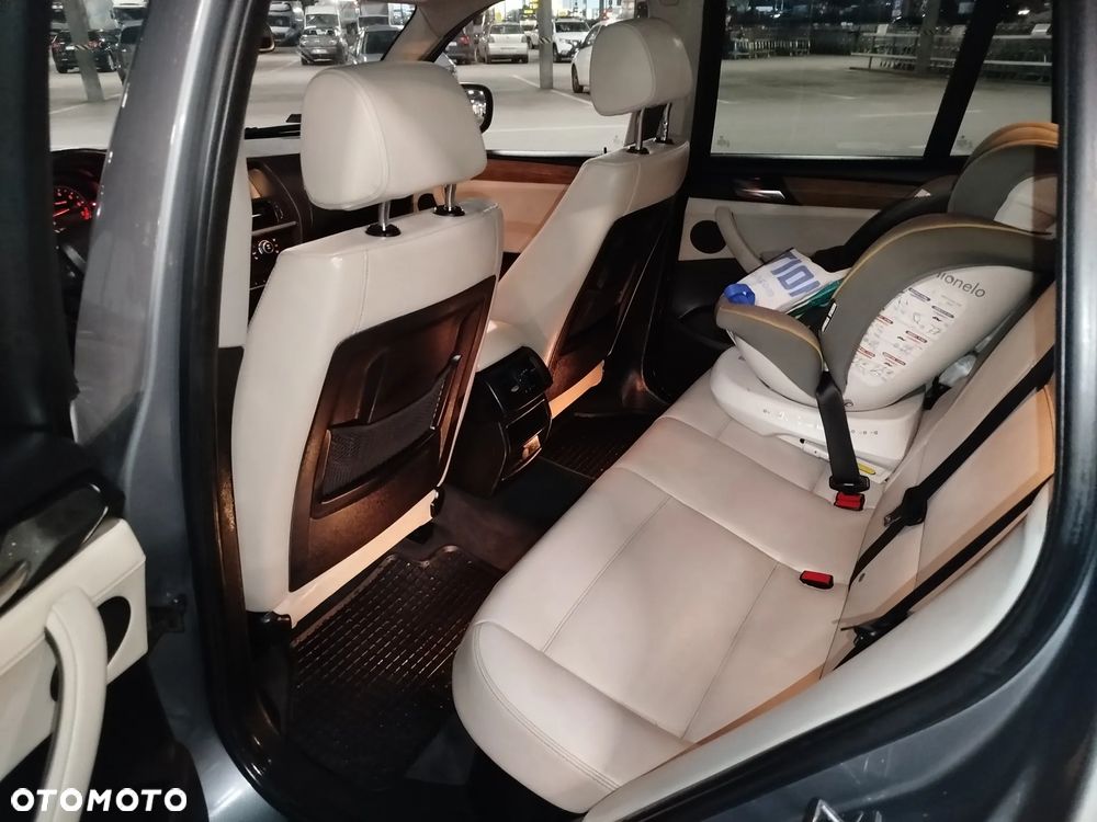 BMW X3 xDrive28i - 10