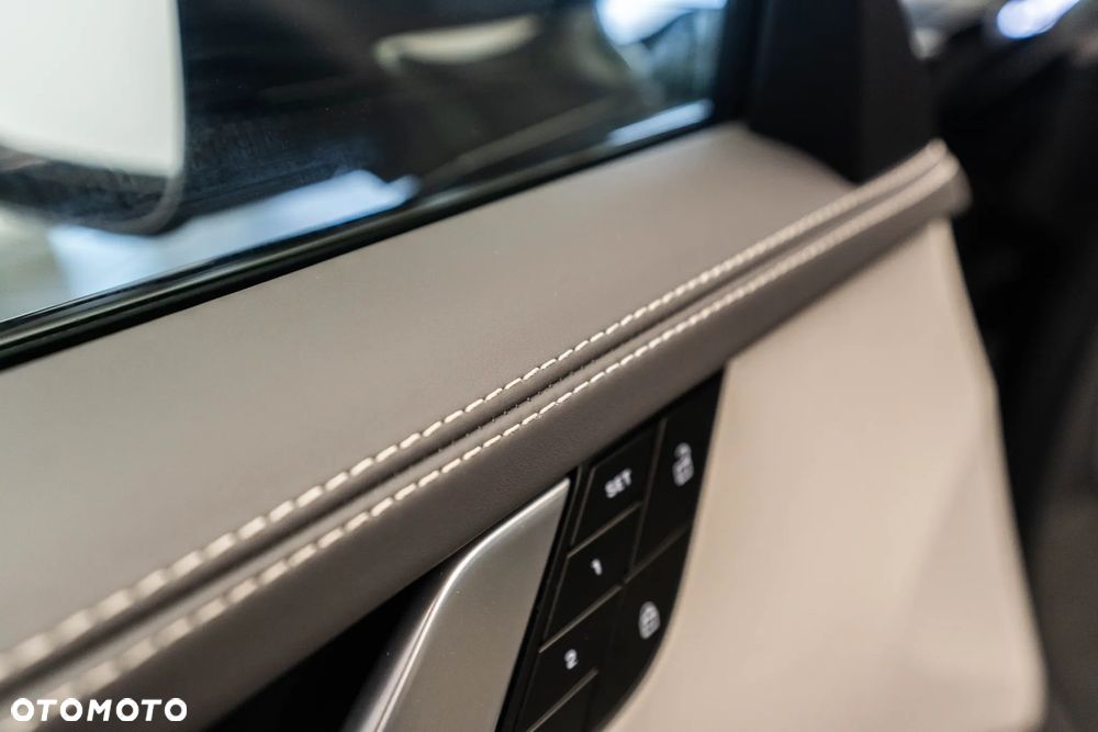 Porsche 911 Carrera 4S - 12