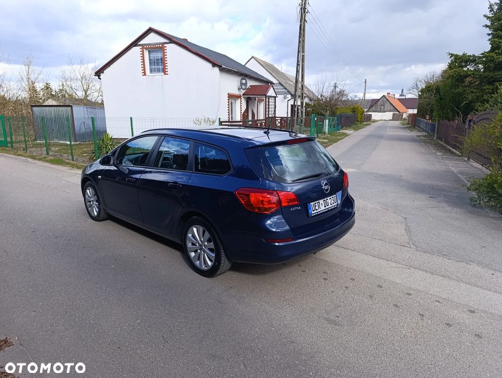 Opel Astra 1.6 Color Edition - 8