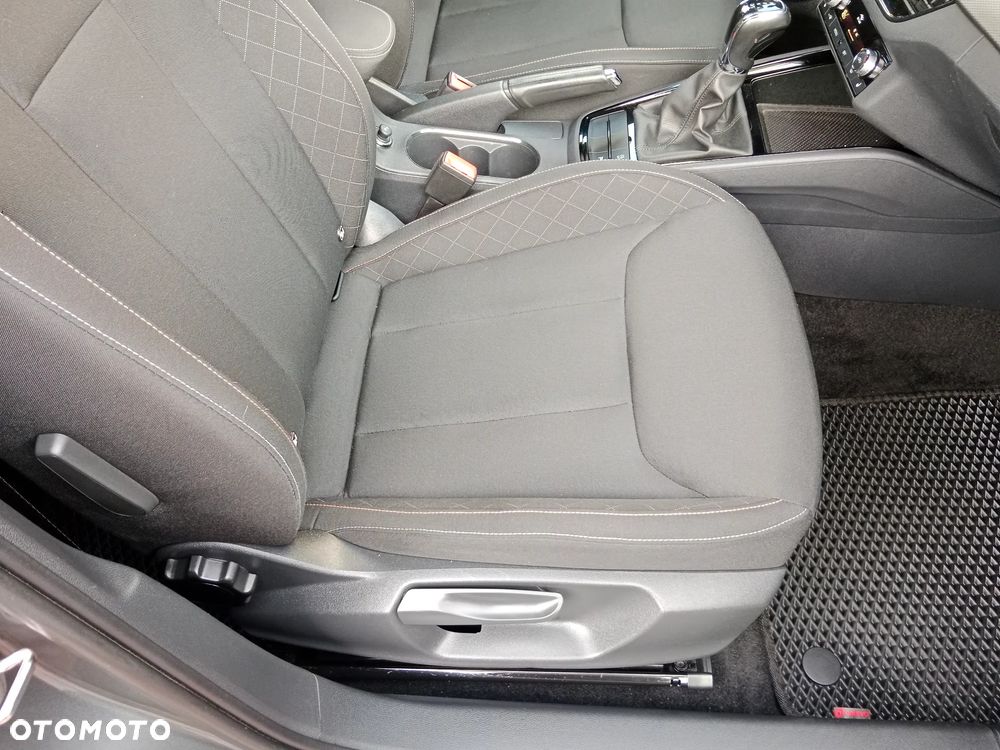 Skoda Kamiq 1.0 TSI Style DSG - 23
