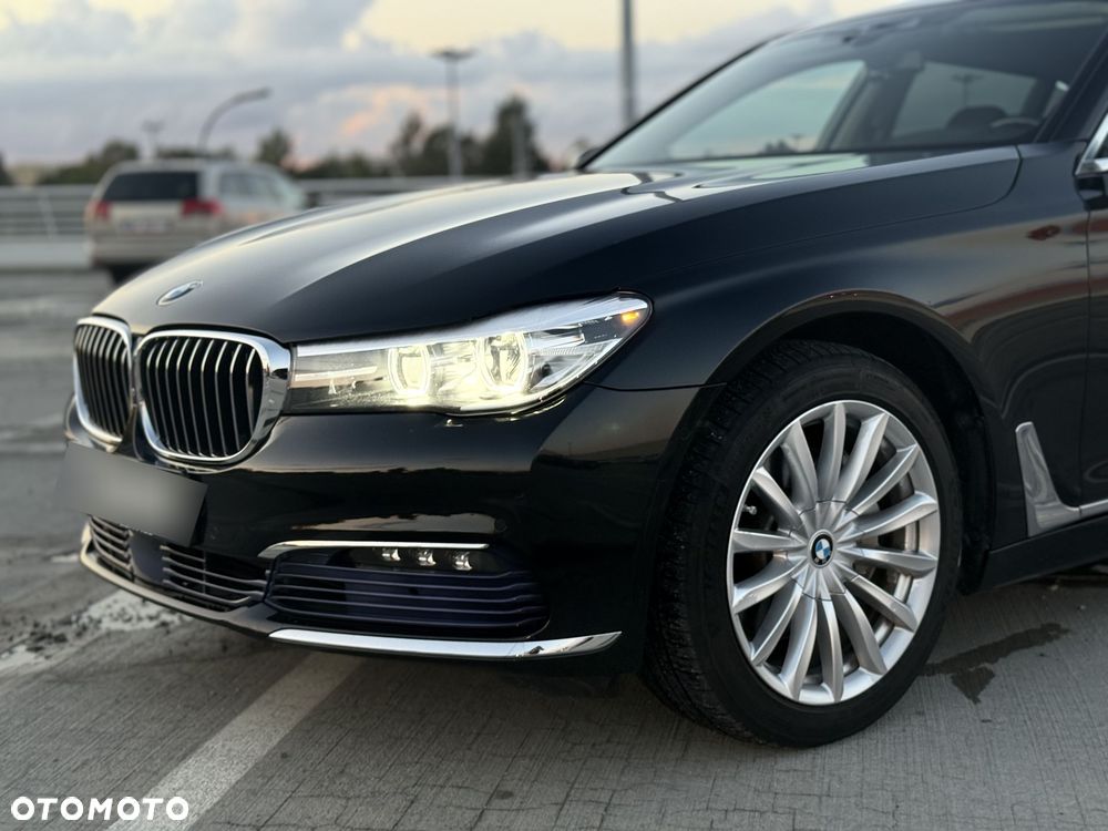 BMW Seria 7 740Li xDrive - 12
