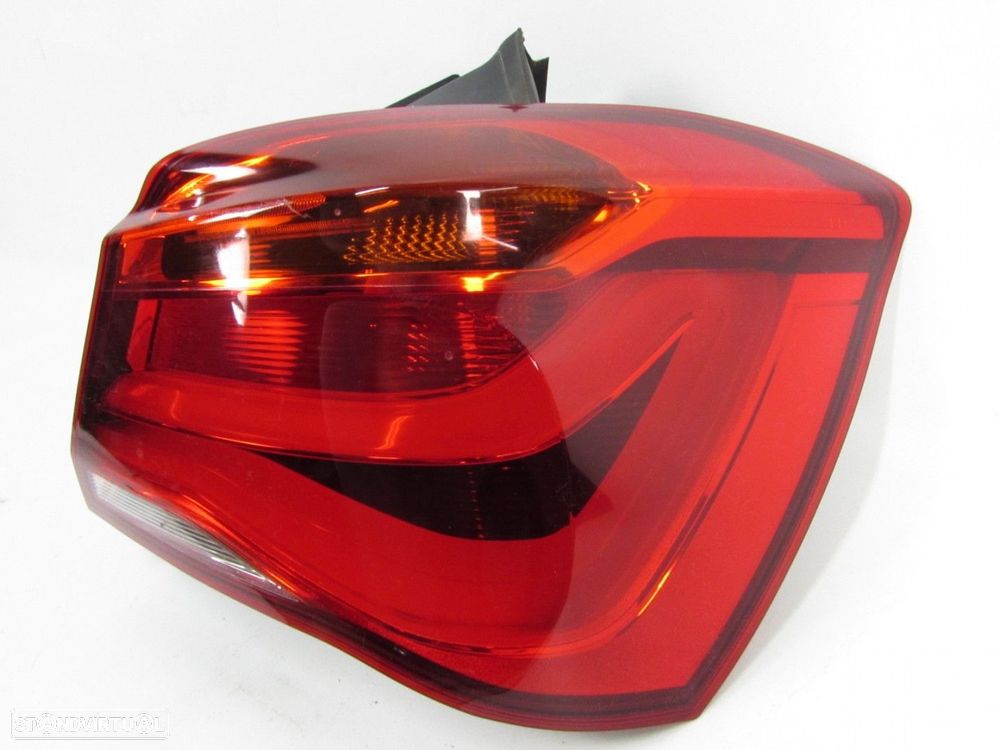 Farolim do Painel Direito/Trás Seminovo/ Original BMW 1 (F20)/BMW 1 (F21) 632173... - 2