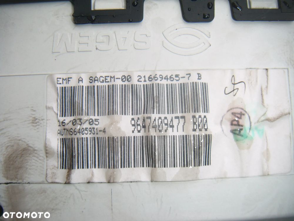 citroen c2 wyświetlacz radia- zegar 9647409477 - 2
