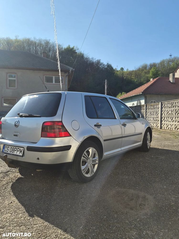 Volkswagen Golf 1.4 - 3