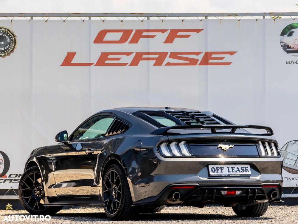 Ford Mustang - 3