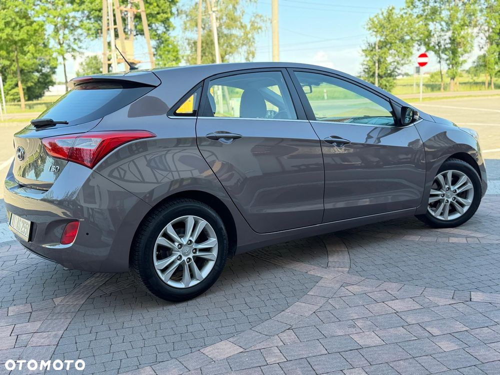 Hyundai i30 1.6 Automatik Trend - 26