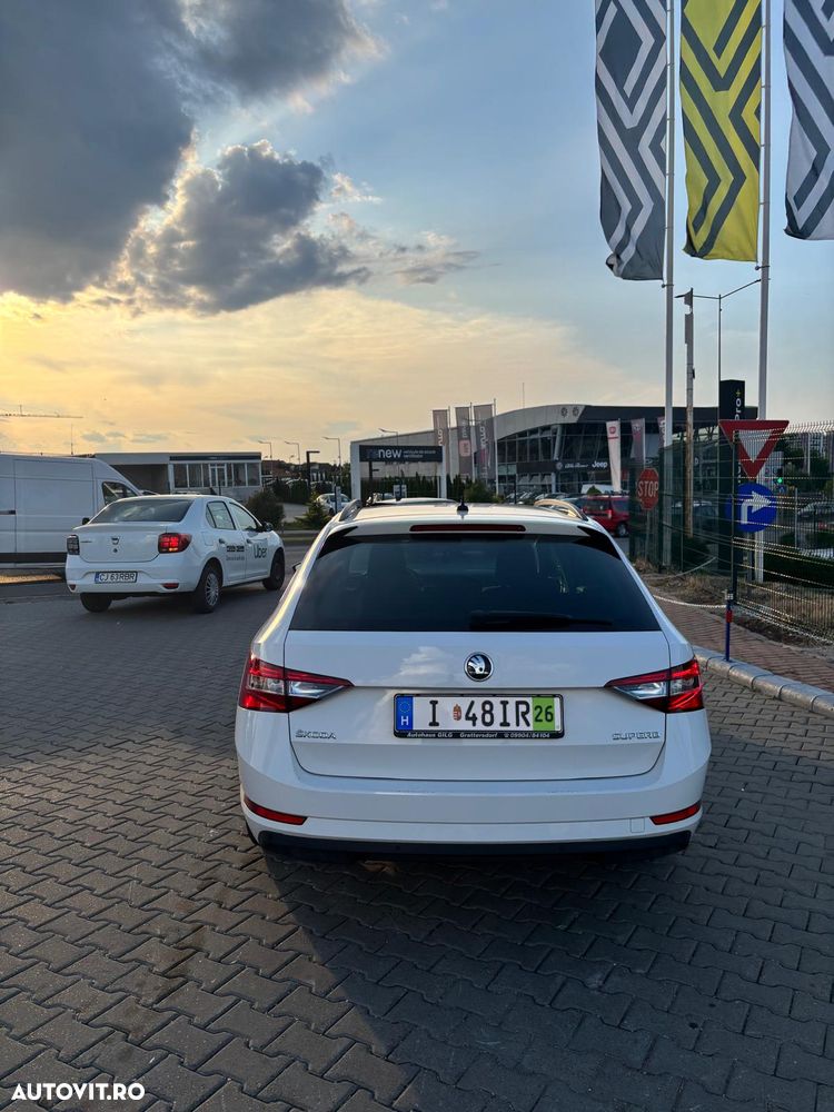 Skoda Superb 2.0 TDI Ambition - 10