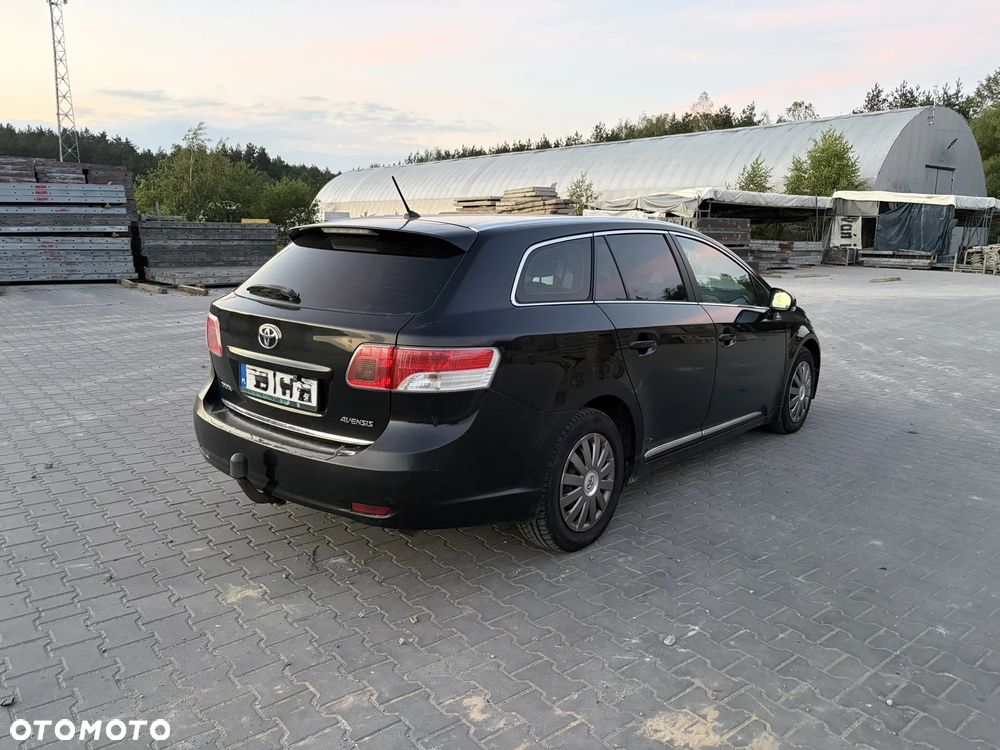Toyota Avensis 2.0 D-4D Sol - 5