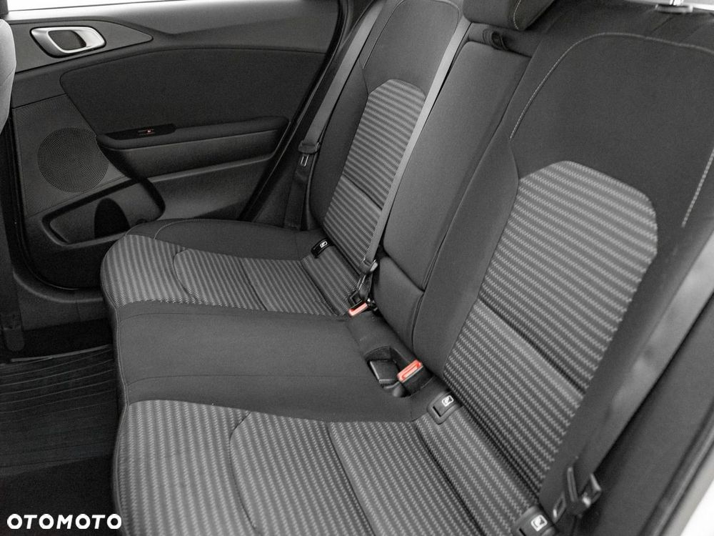Kia Ceed 1.5 T-GDI M - 24
