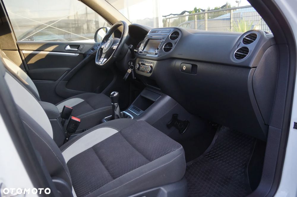 Volkswagen Tiguan 1.4 TSI 4Mot R-Style - 24