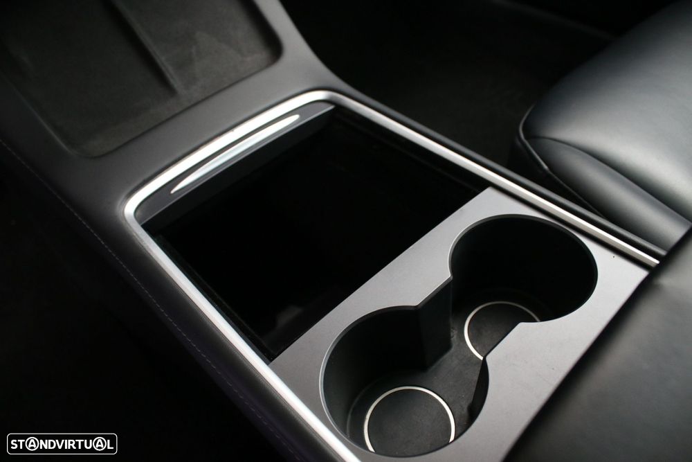 Tesla Model 3 Long Range Tração Integral - 28