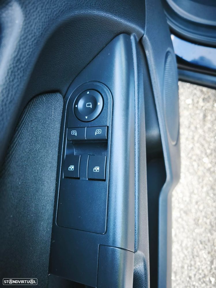 Opel Astra GTC 1.3 CDTI - 18